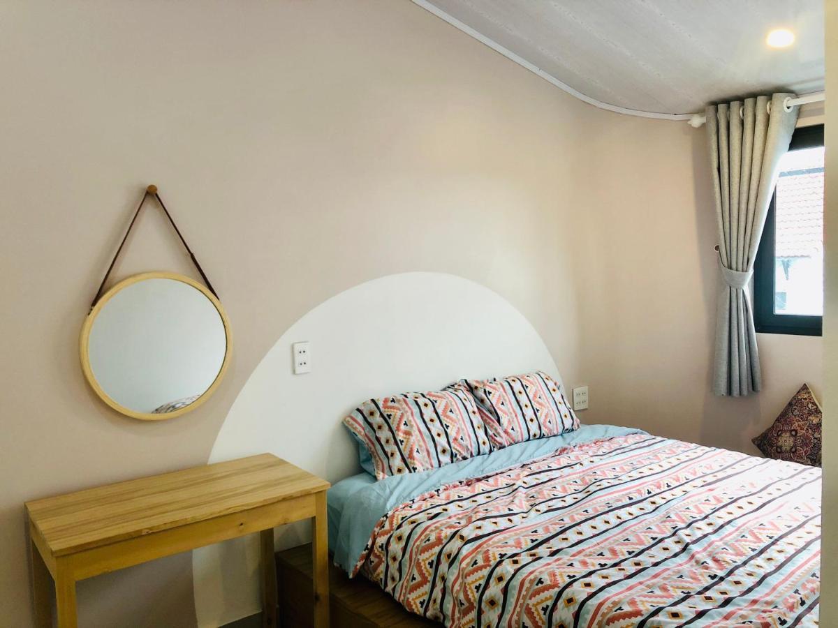 Stay Hostel 2 - 350M From The Ferry 락자 외부 사진