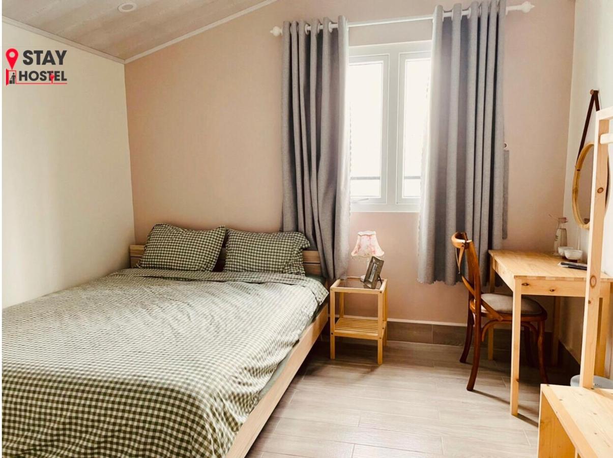 Stay Hostel 2 - 350M From The Ferry 락자 외부 사진
