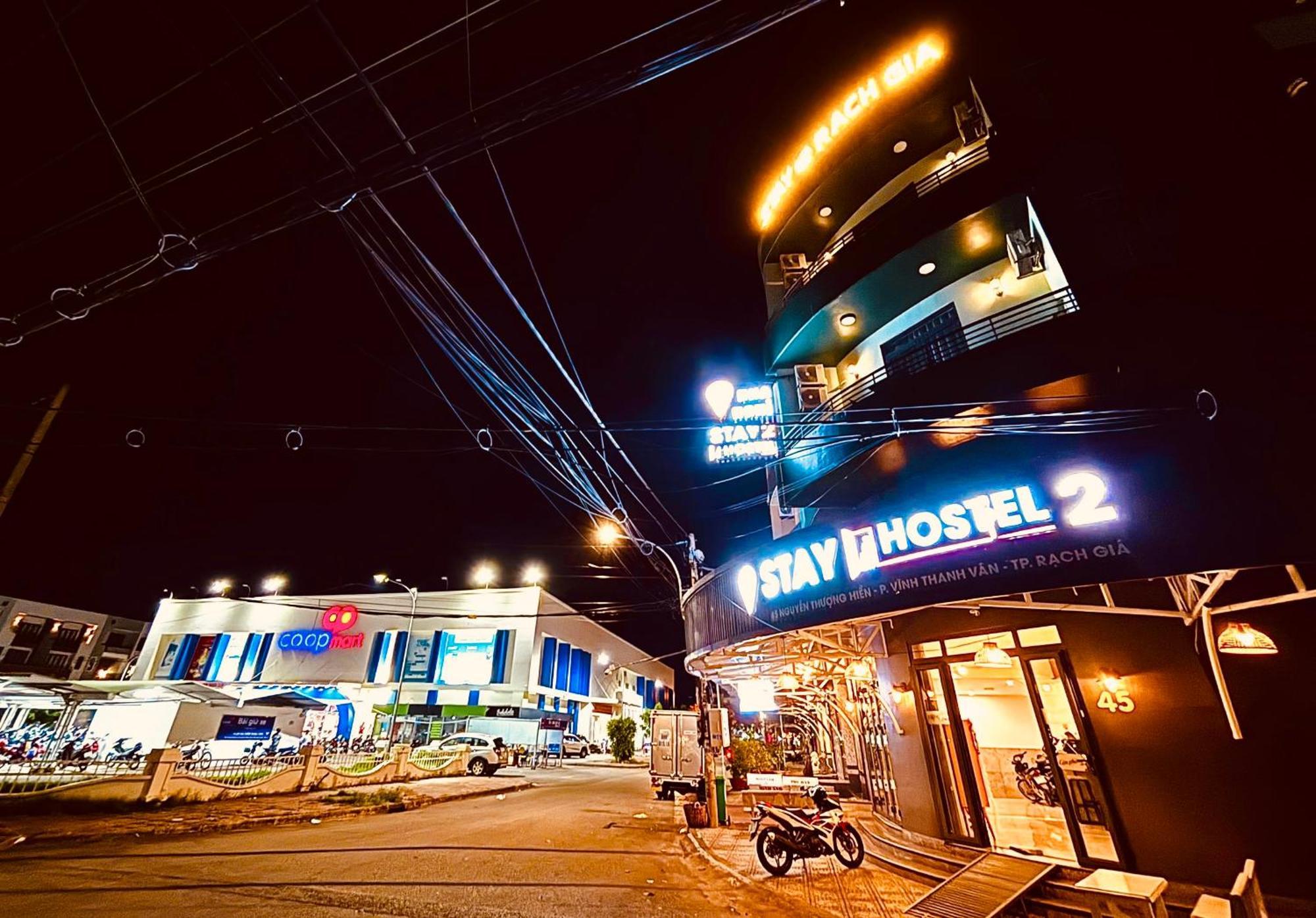 Stay Hostel 2 - 350M From The Ferry 락자 외부 사진